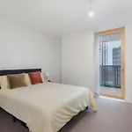 Apartment Near Wembley With Beautiful Views