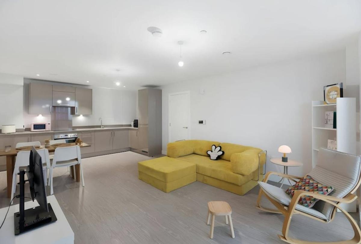 Near Wembley With Beautiful Views Appartamento